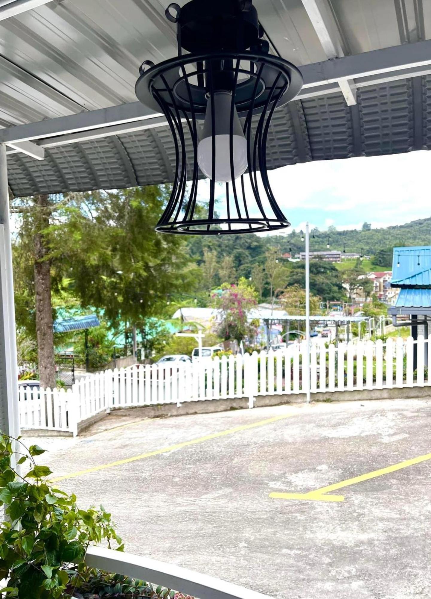 Blue Cabins By Pfordten Cottage Cameron Highlands Exterior photo